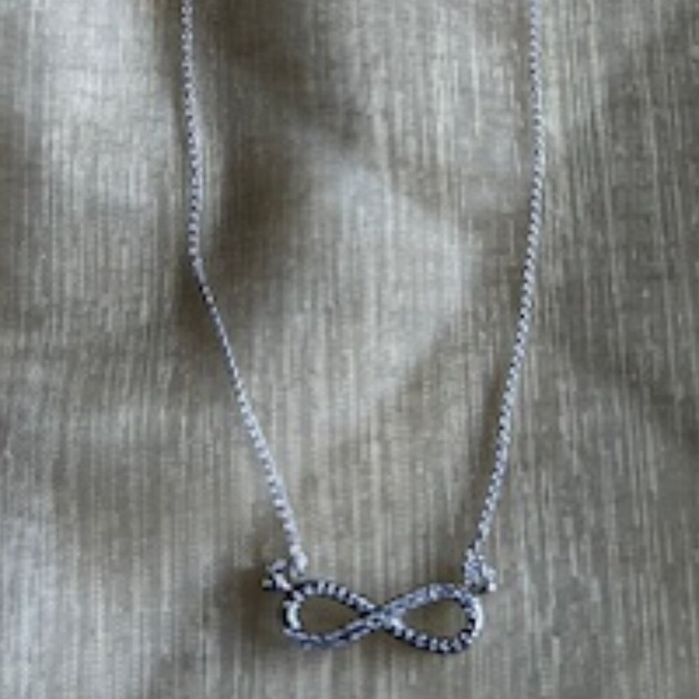 NWT 1/10 CT Silver Sterling Infinity Necklace